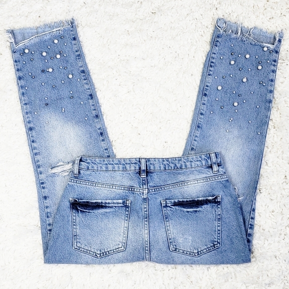 Free People Denim - Free People Embellished Cropped Jean's.  Size 26.